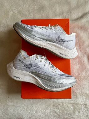 Nike ZoomX Vaporfly Next% 2